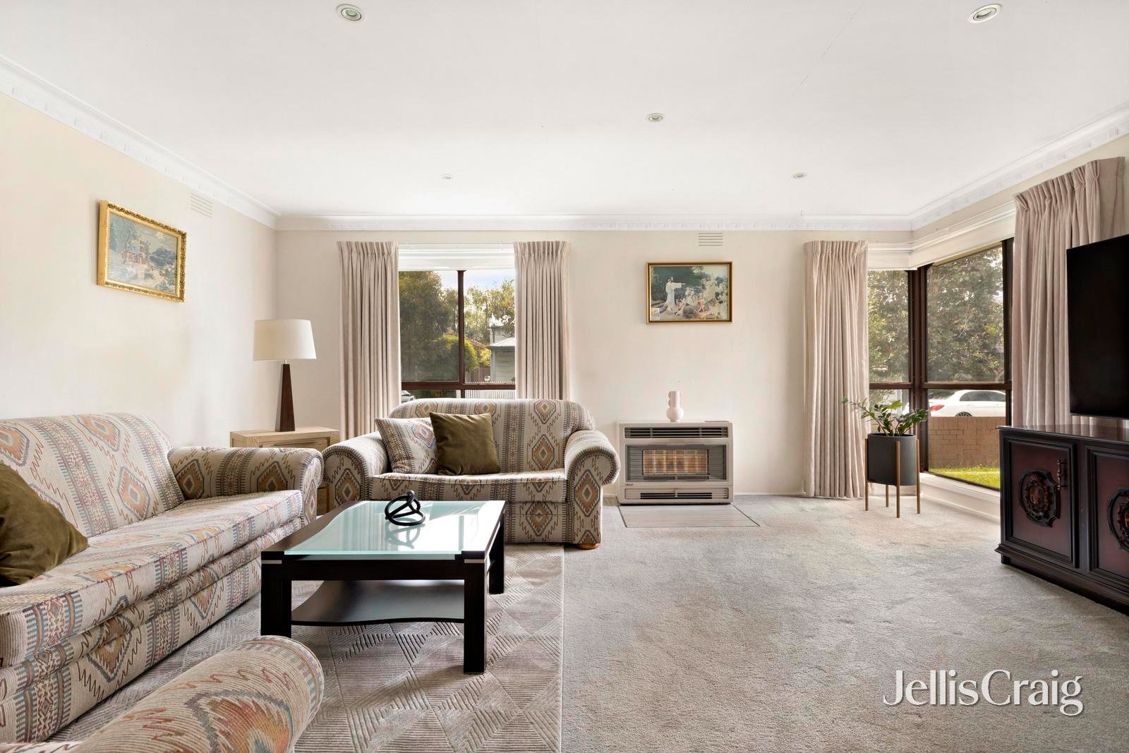 28 Dudley Street, Footscray image 2