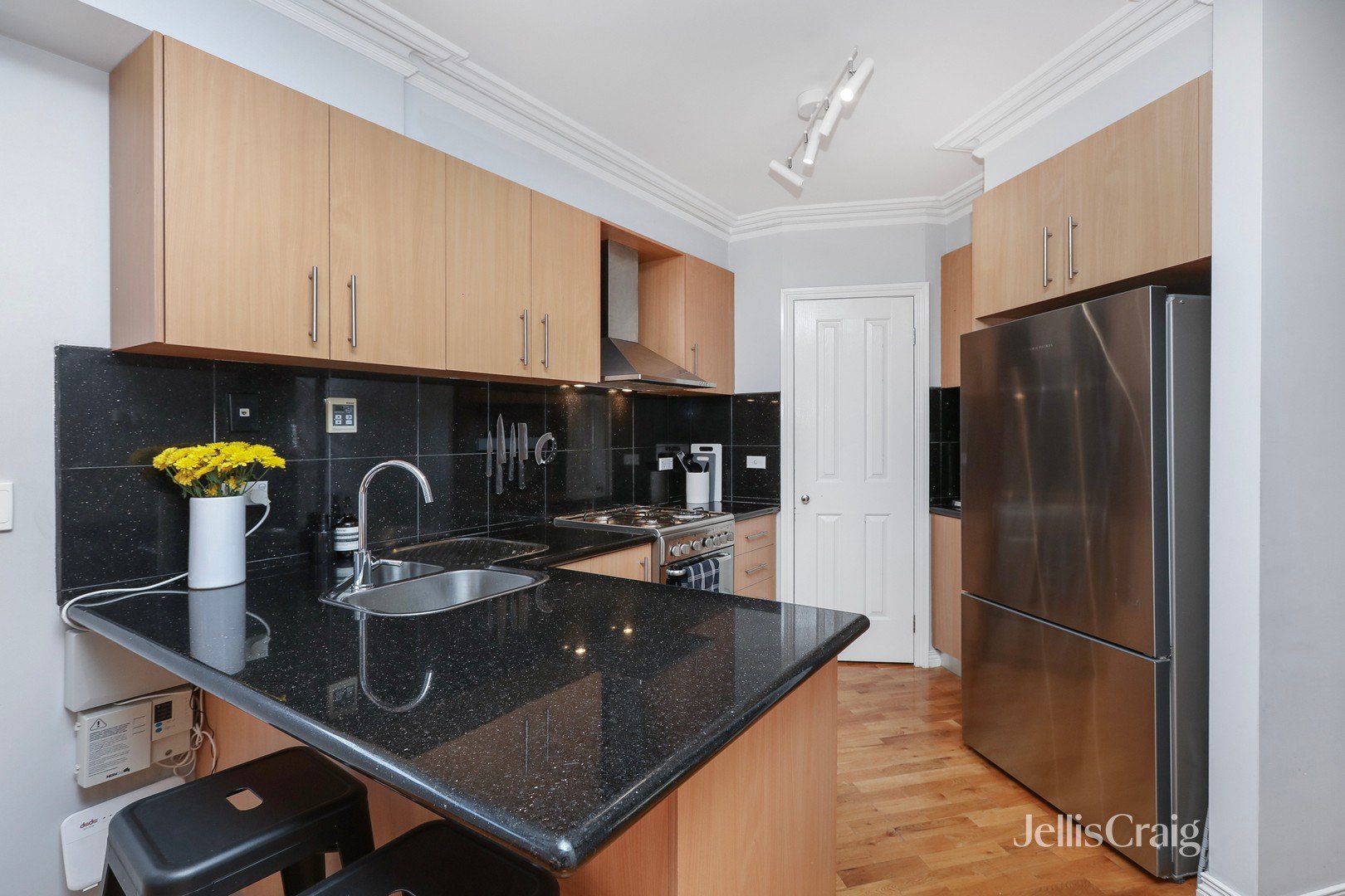 2/8 Edgar Street, Kingsville image 5