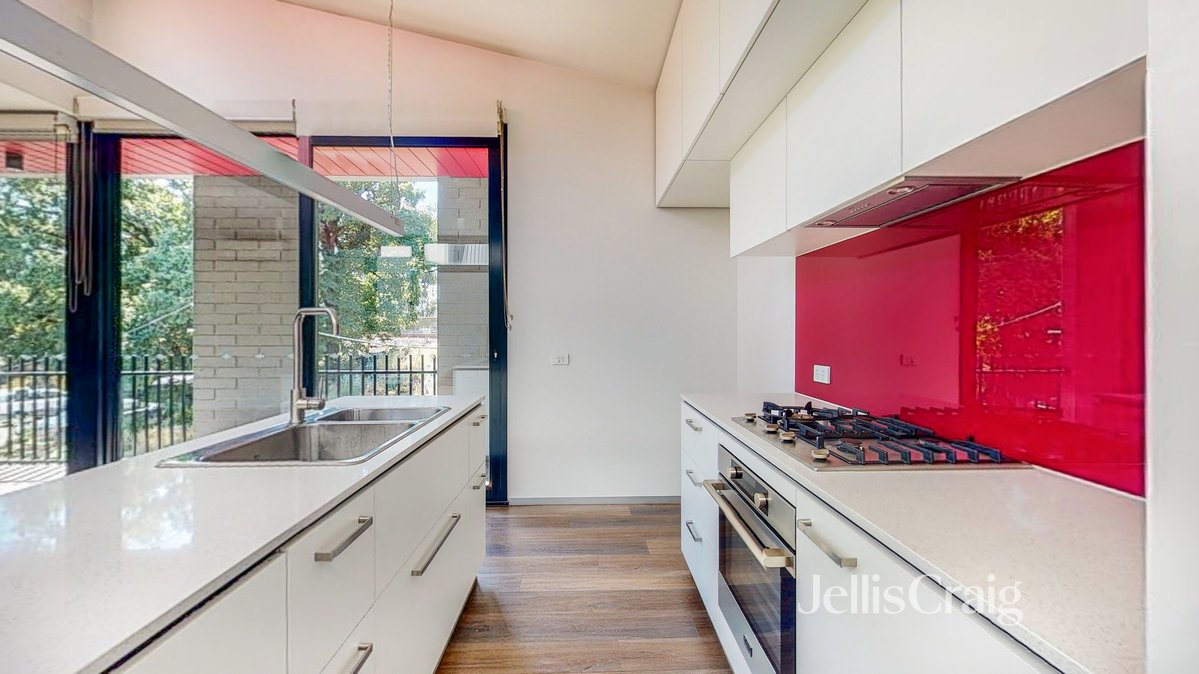 2/8 Egan Street, Richmond image 2