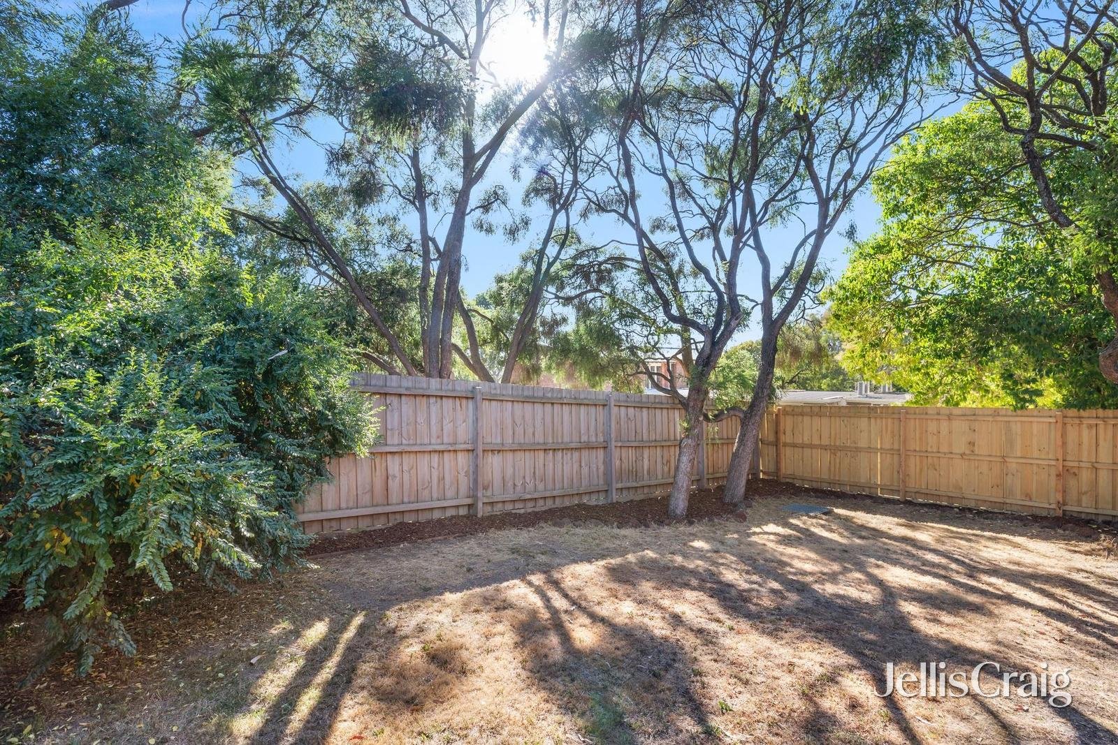 2/8 Ellesmere Avenue, Croydon image 7