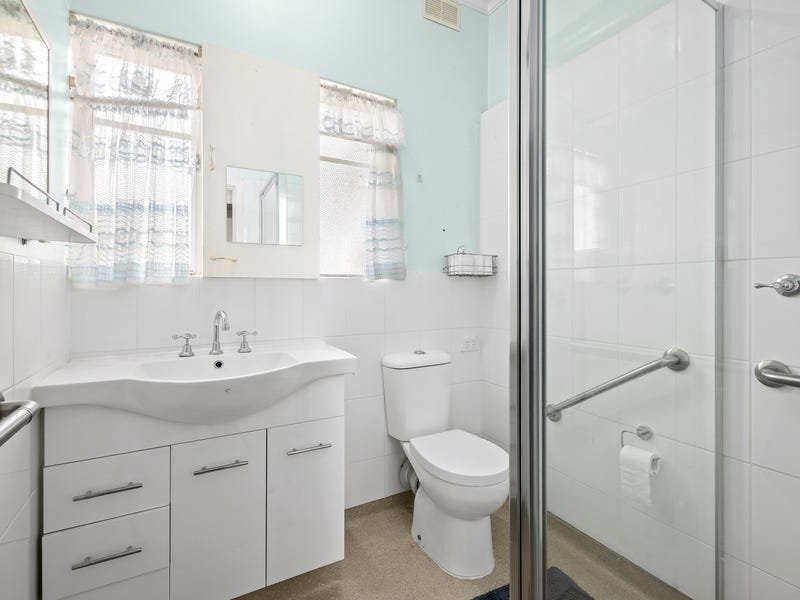 Property Gallery Thumbnail 8