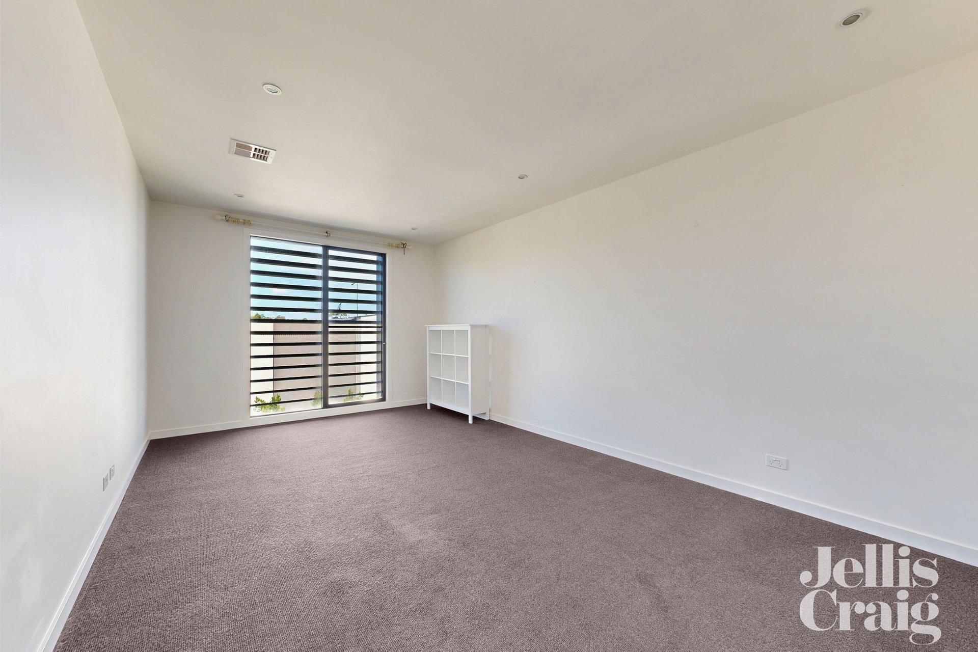 28 Ellsworth Crescent, Camberwell image 12