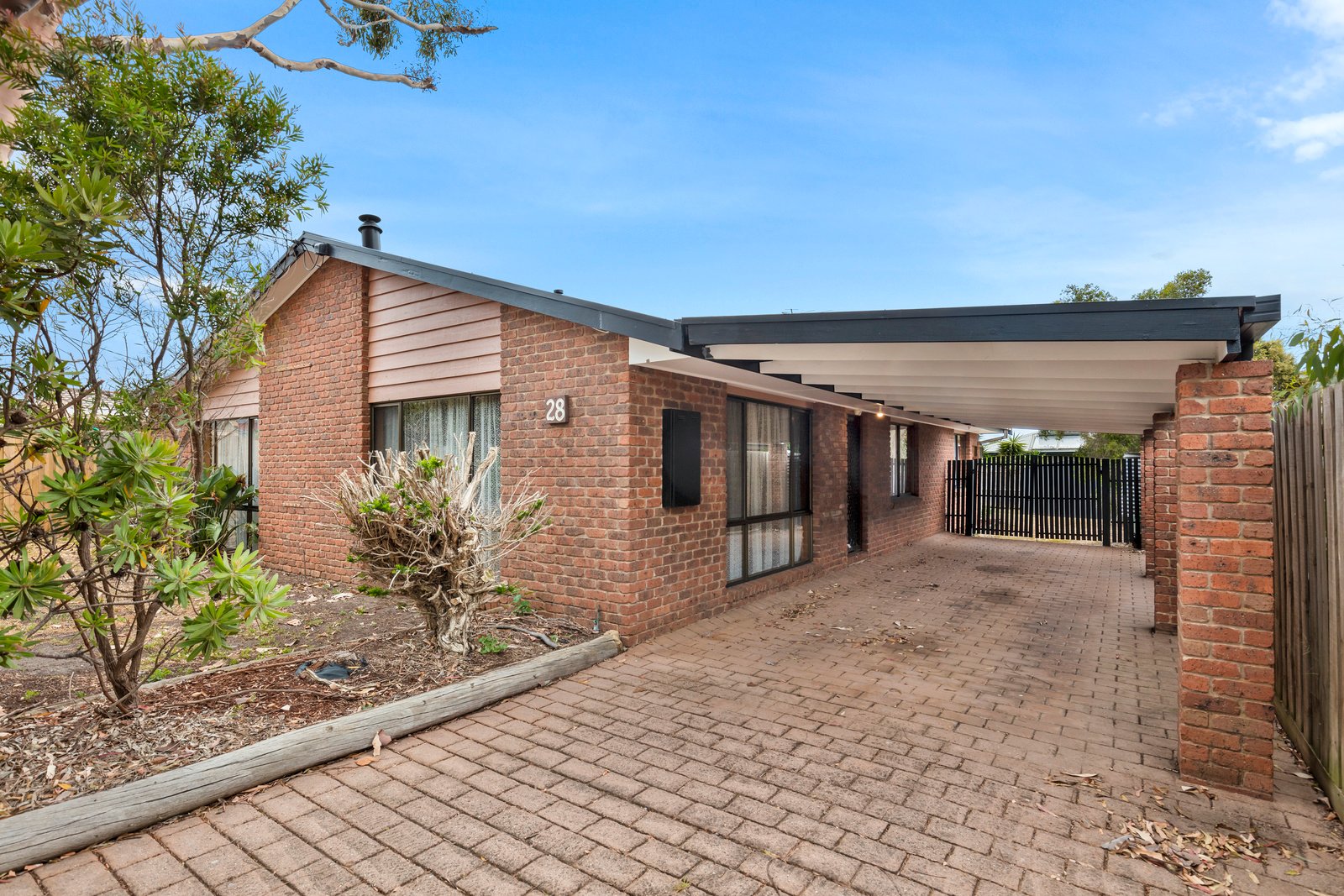Property Gallery - Main Image