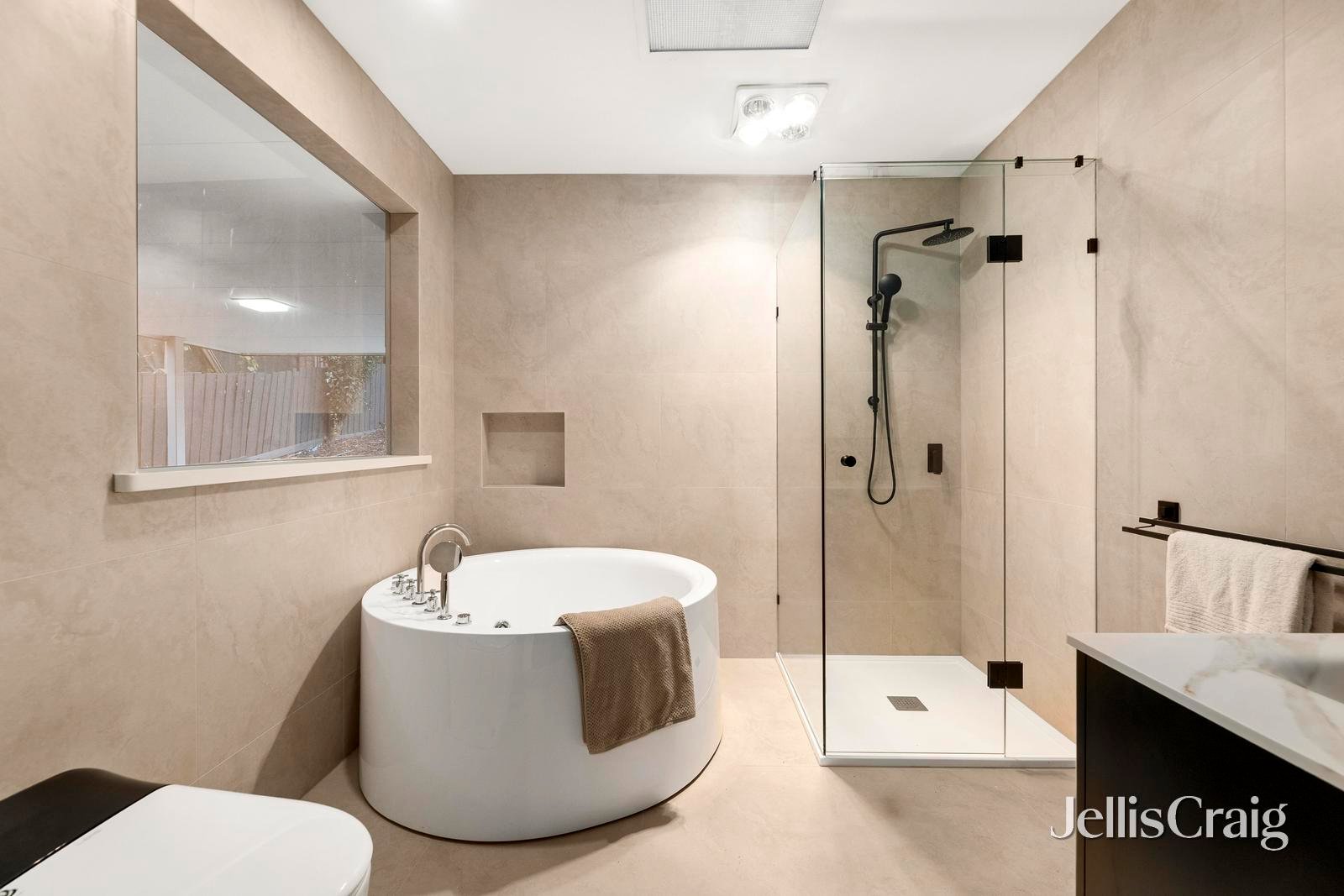 28 Falconer Street, Glen&nbsp;Waverley image 5
