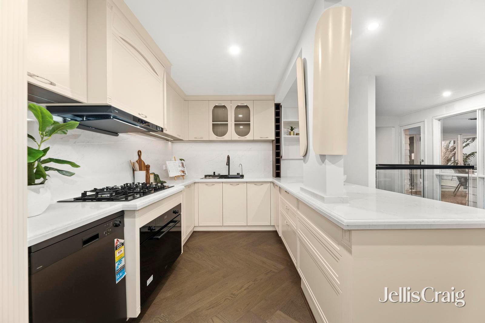 28 Falconer Street, Glen&nbsp;Waverley image 7