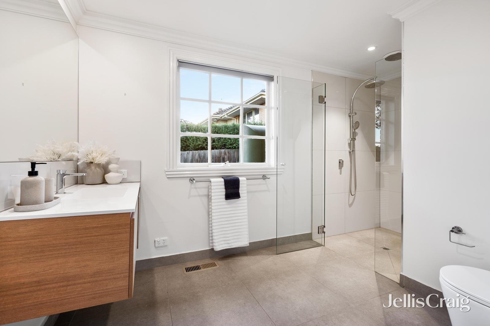 28 Fowler Street, Box Hill South image 7