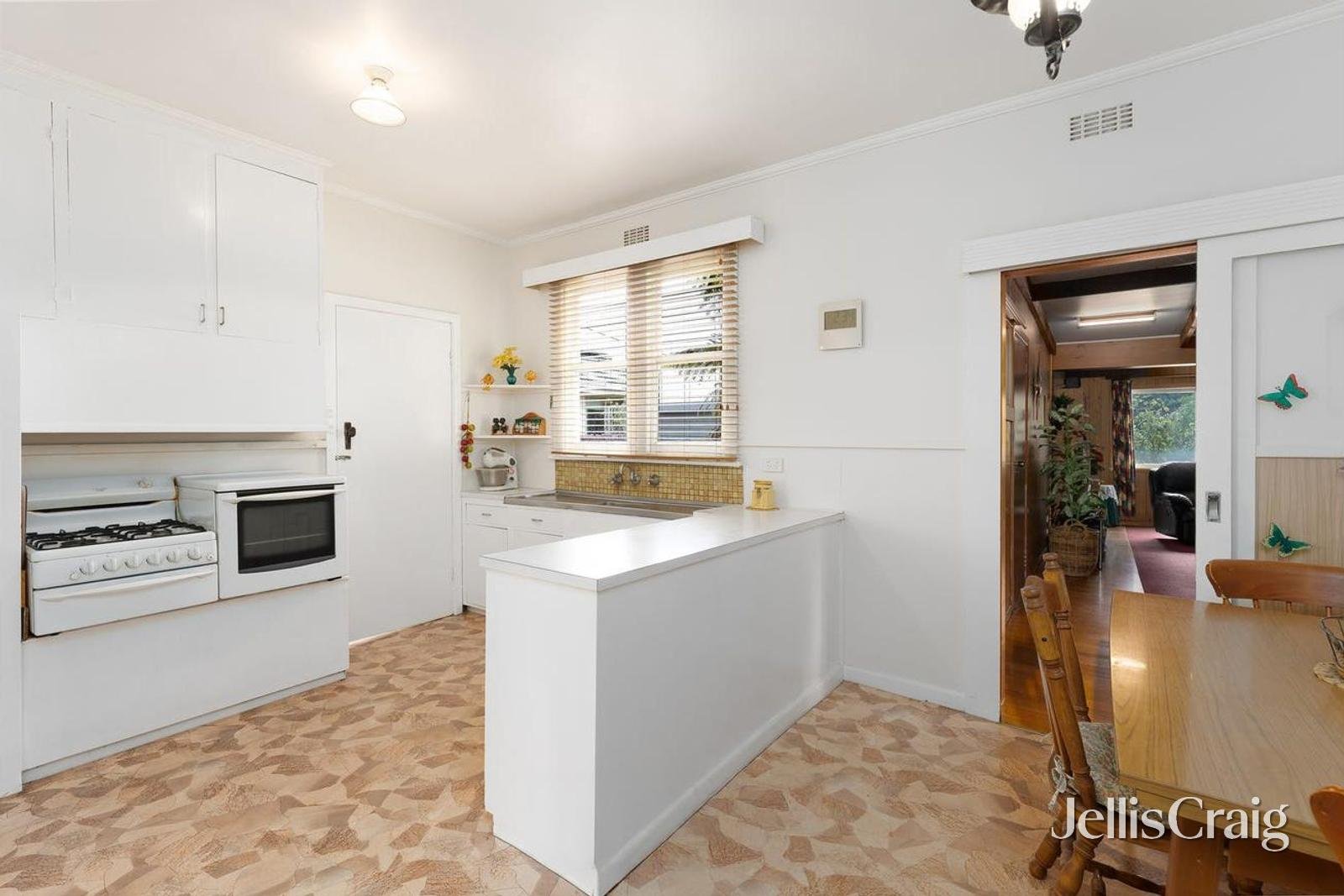 28 Francis Street, Belmont image 15