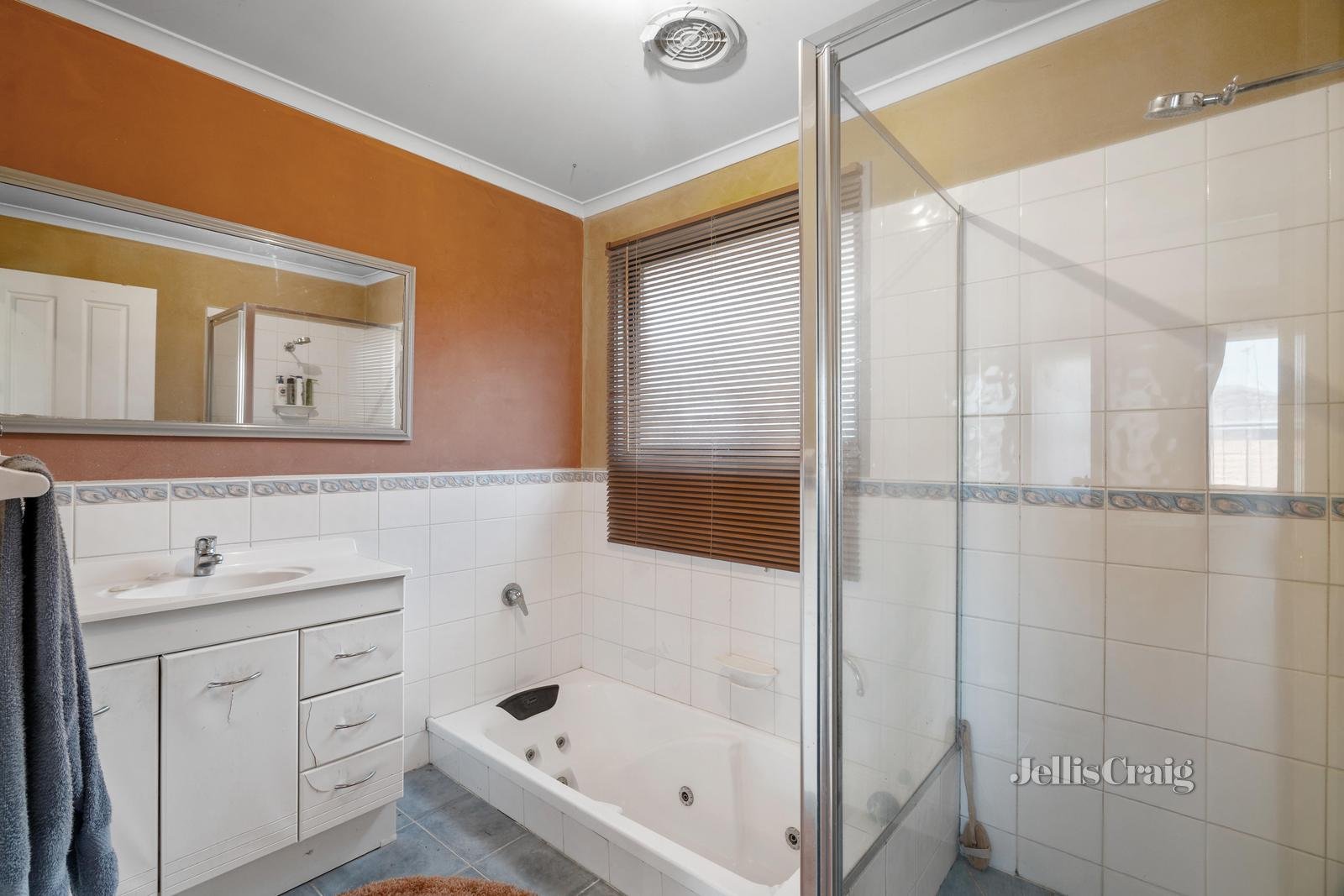28 Franleigh Drive, Narre Warren image 5
