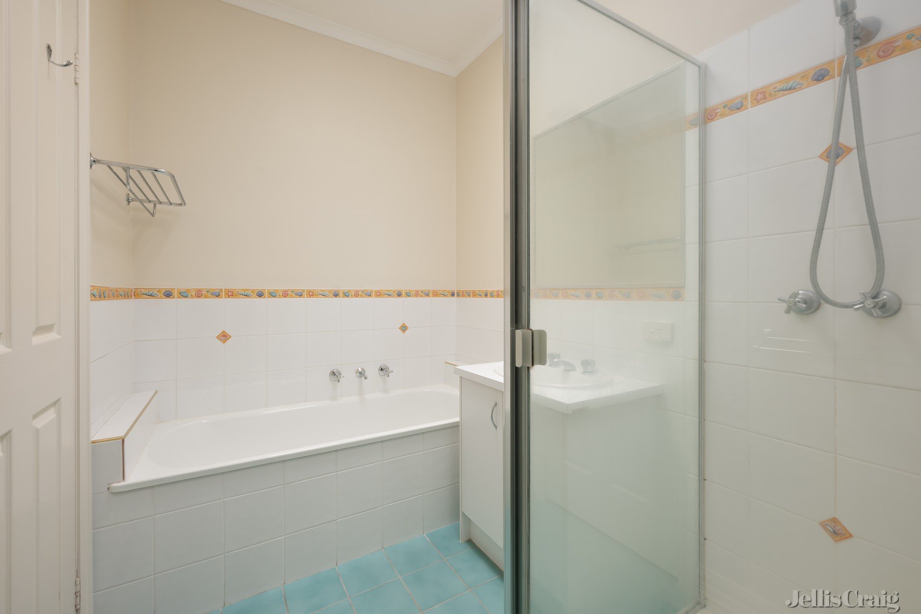 2/8 Goulburn Street, Yarraville image 5