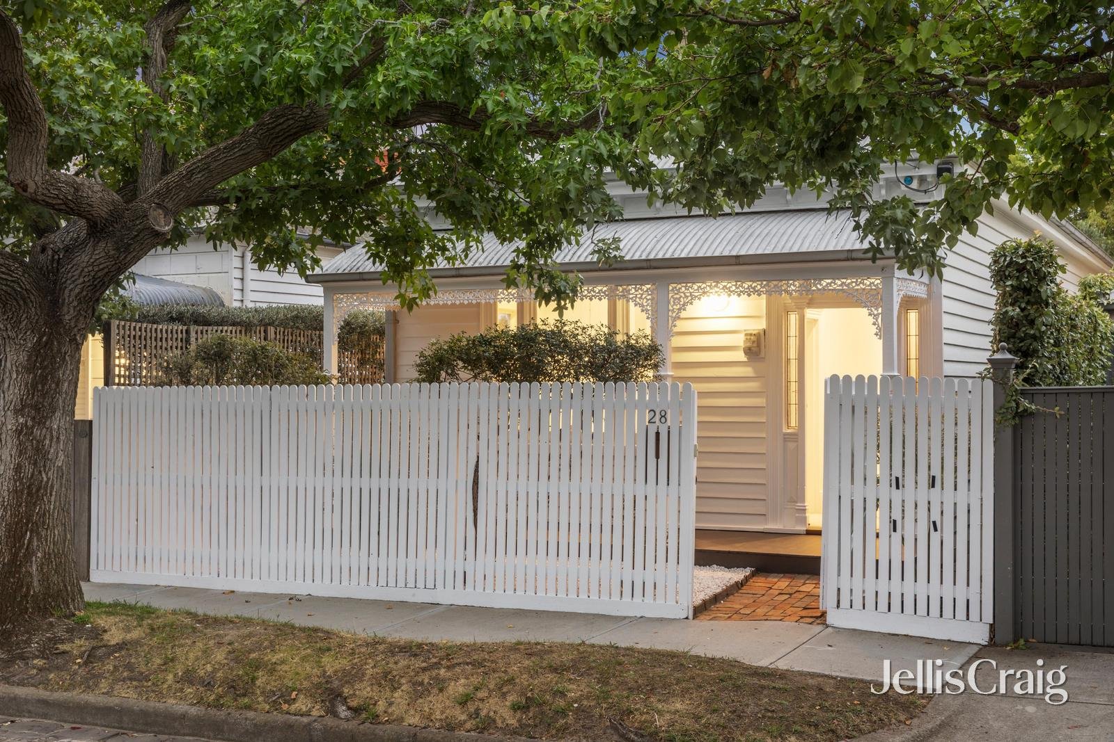 28 Grace Street, Malvern image 1