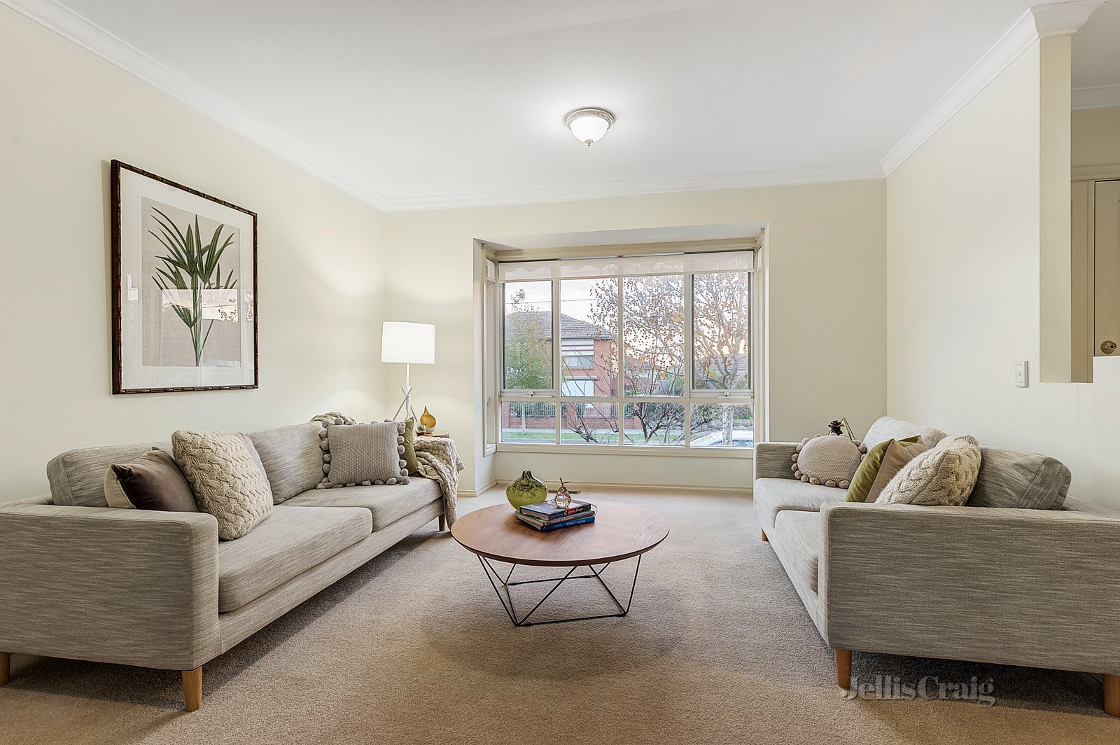 28 Grant Olson Avenue, Bulleen image 2