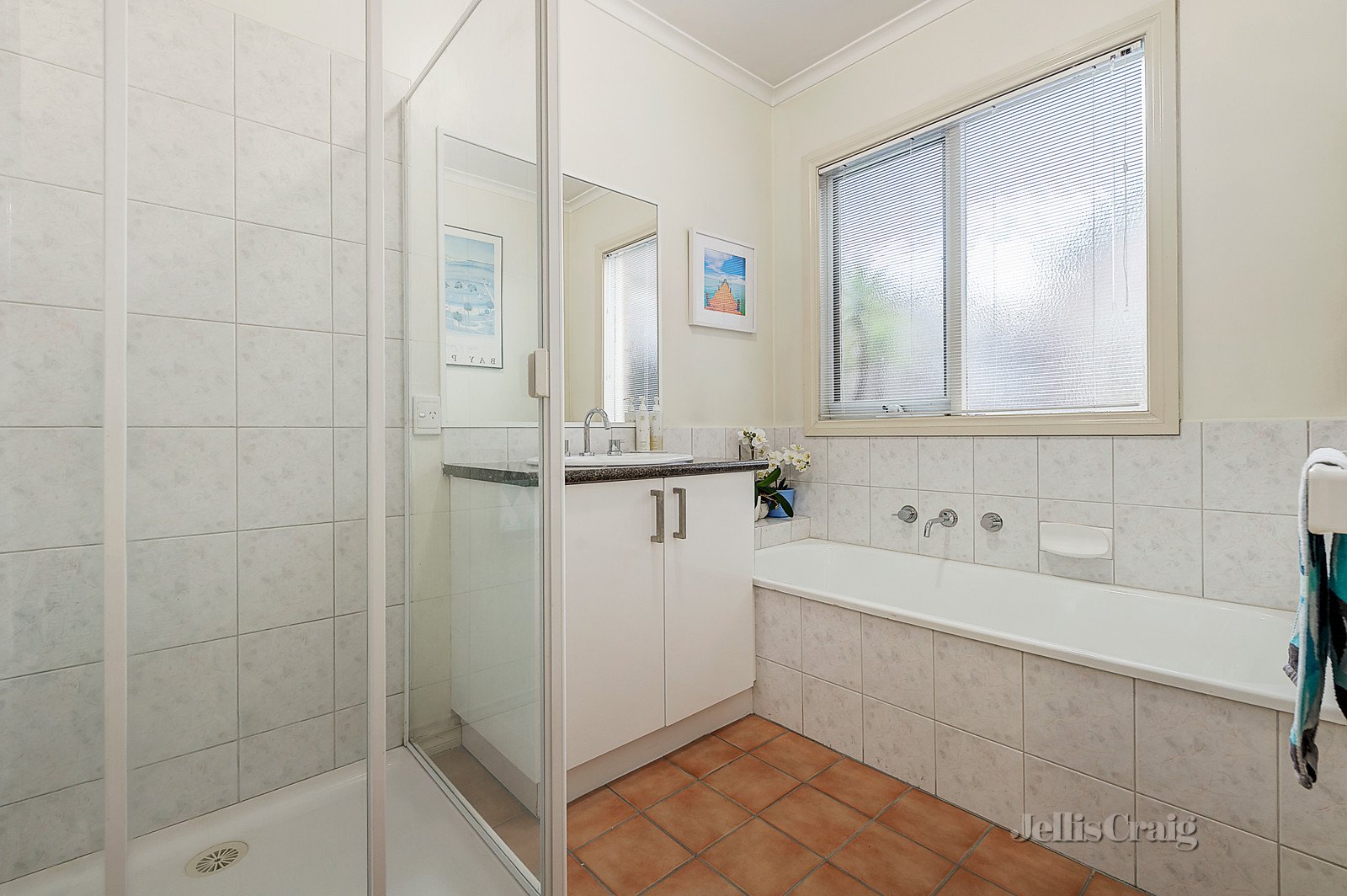 28 Grant Olson Avenue, Bulleen image 9