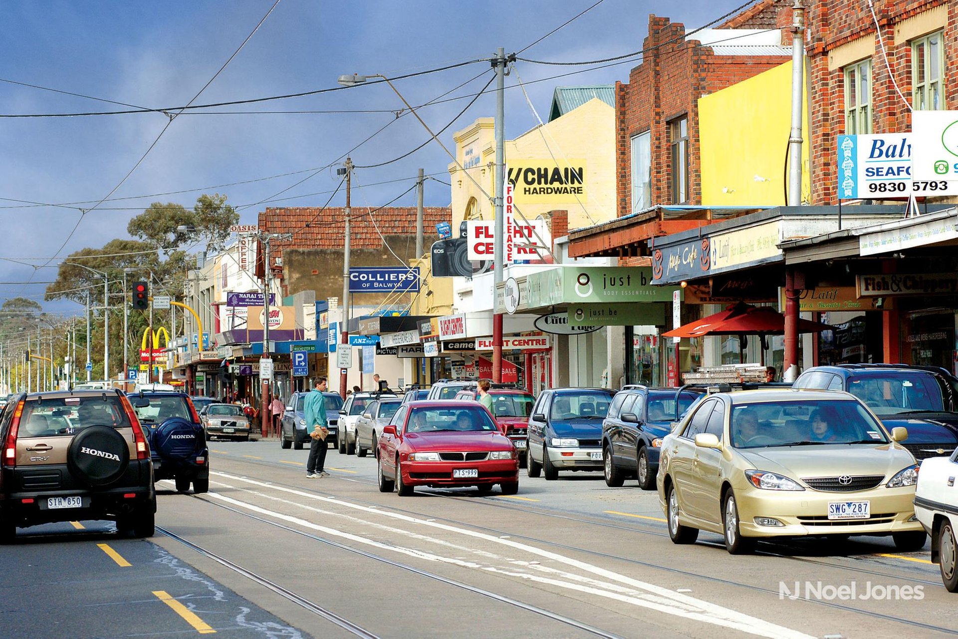 28 Grosvenor Parade, Balwyn image 11