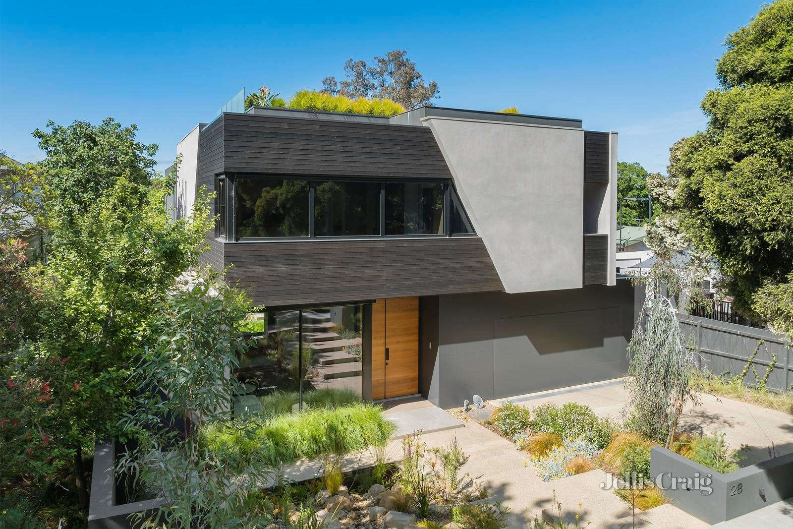 28 Guildford Road, Surrey Hills image 1