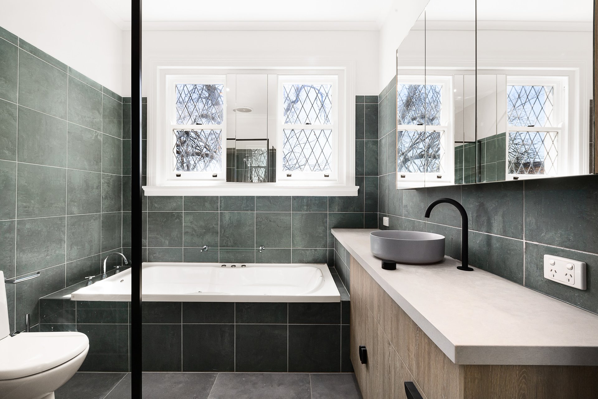 Property Gallery Thumbnail 9