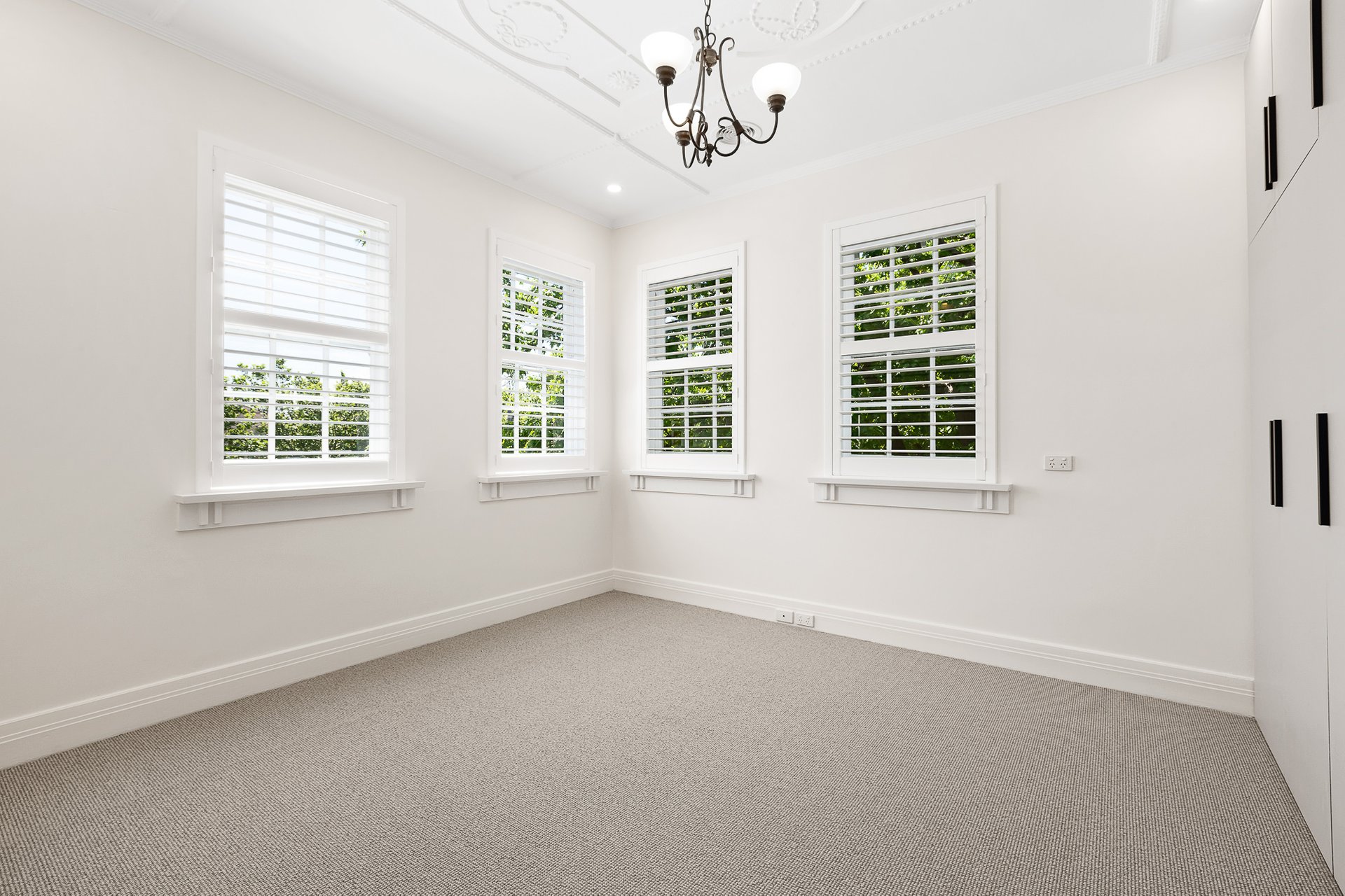 Property Gallery Thumbnail 7