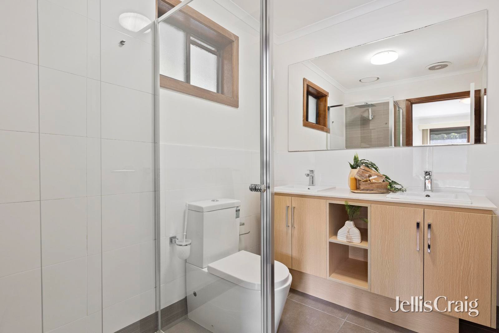 28 Hawkins Road, Montrose image 6