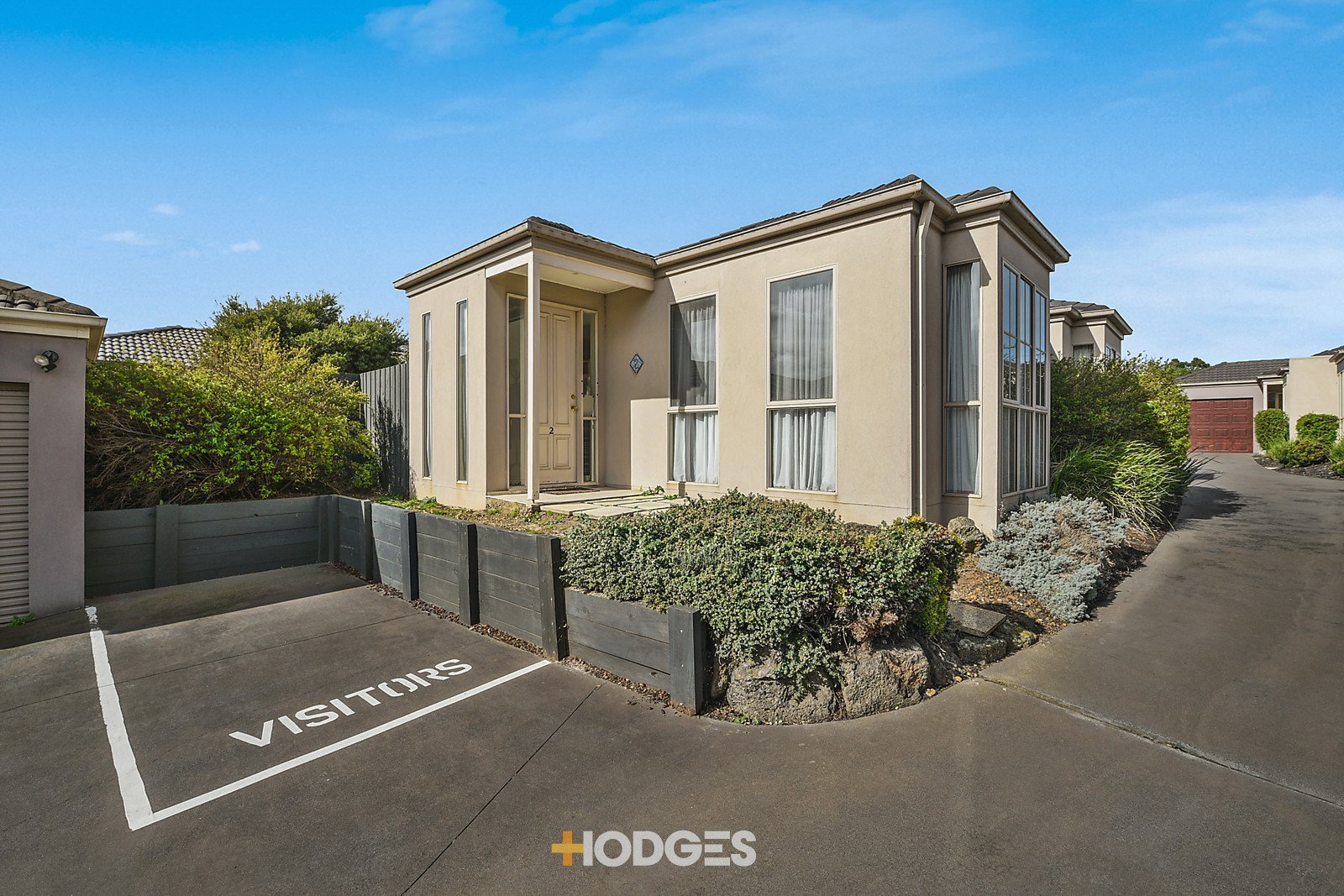 2/8 Hayden Road Clayton South