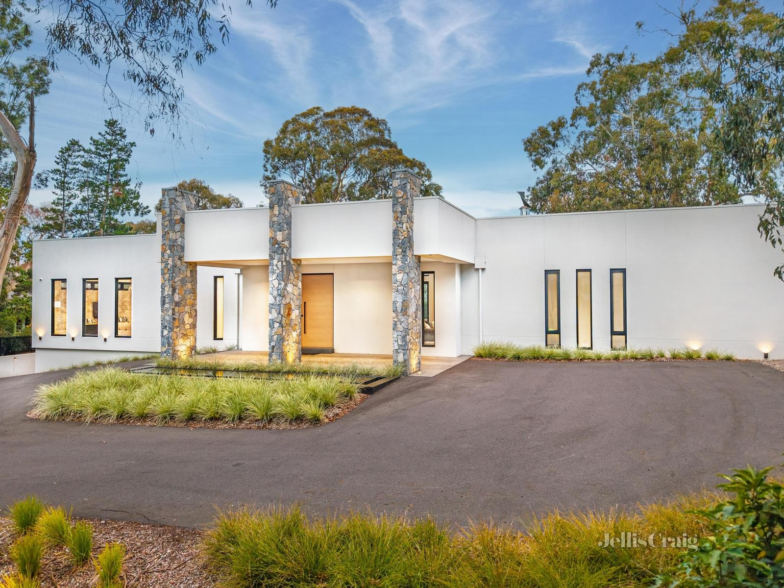 28 Heads Road, Donvale image 1