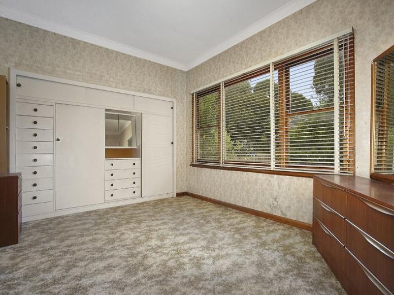 28 Heathfield Rise, Box Hill North image 4