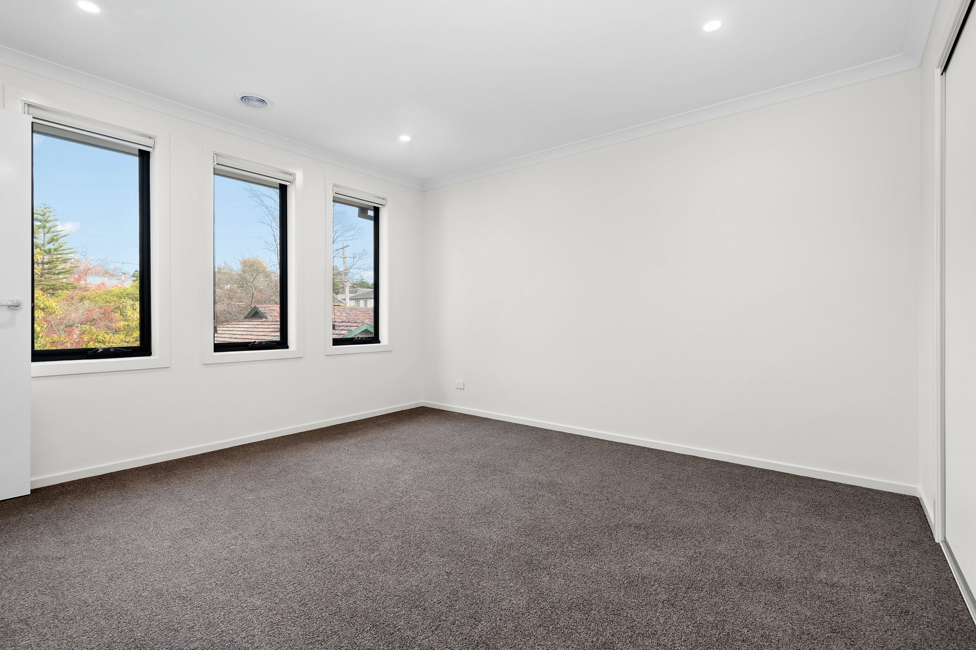 28 Helston Street, Balwyn North image 5