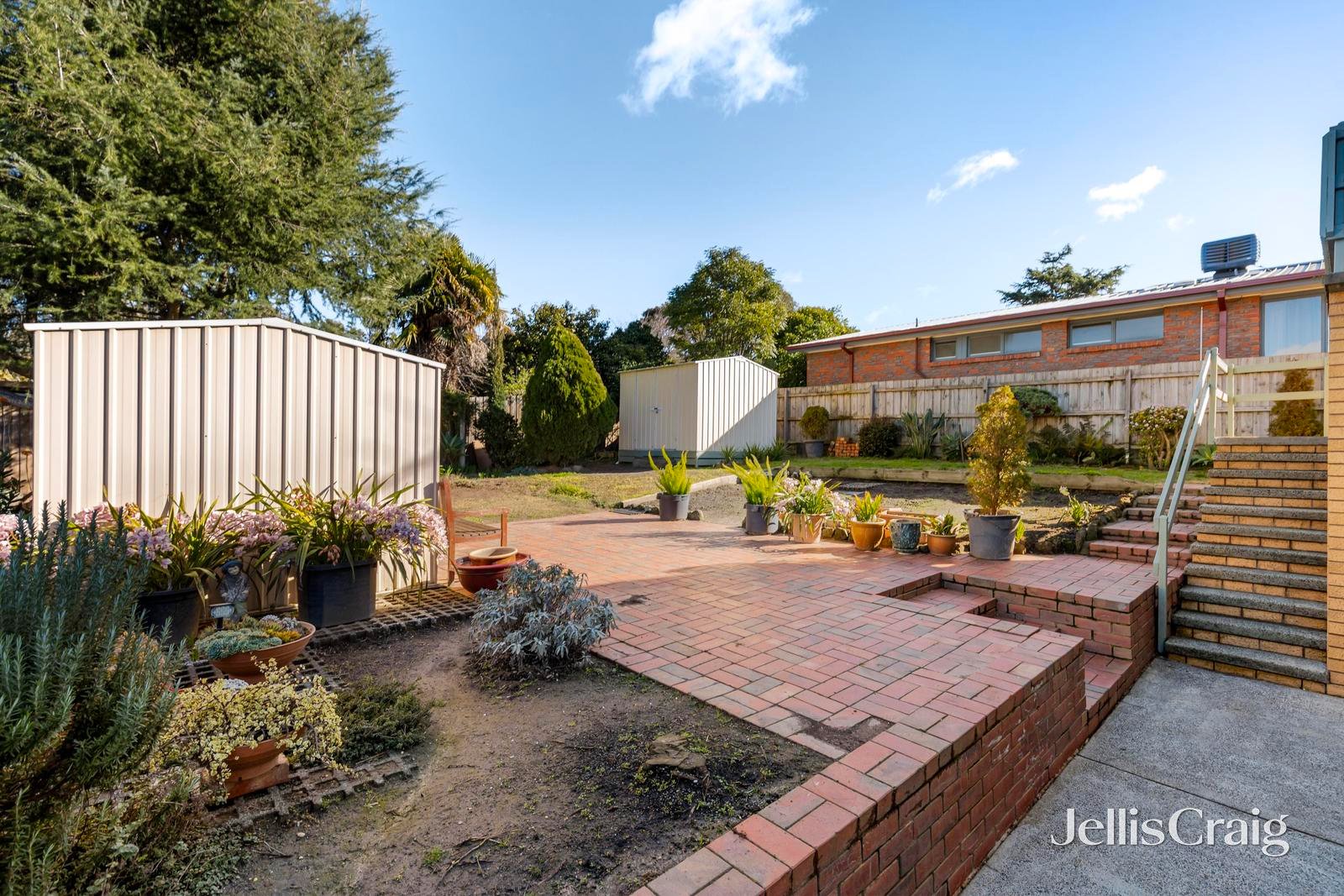 28 Highland Avenue, Mitcham image 9