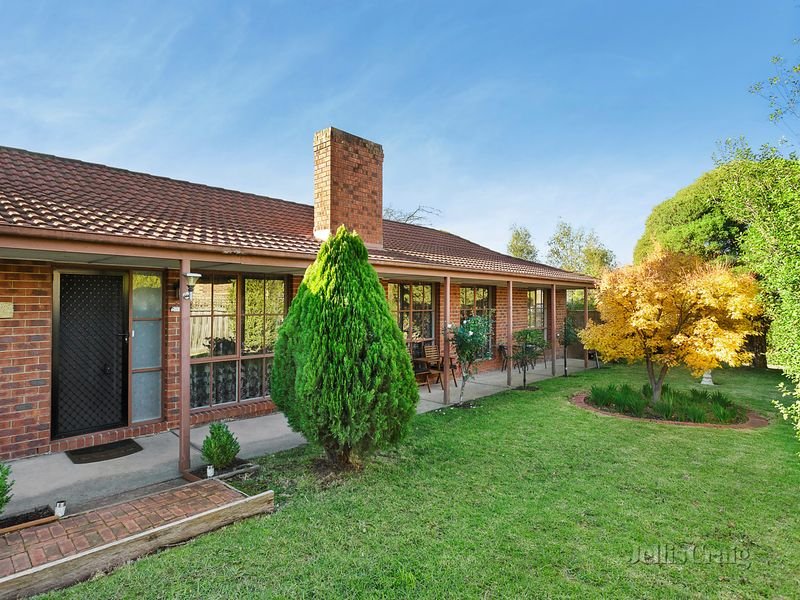 2/8 Hope Avenue, Donvale image 6