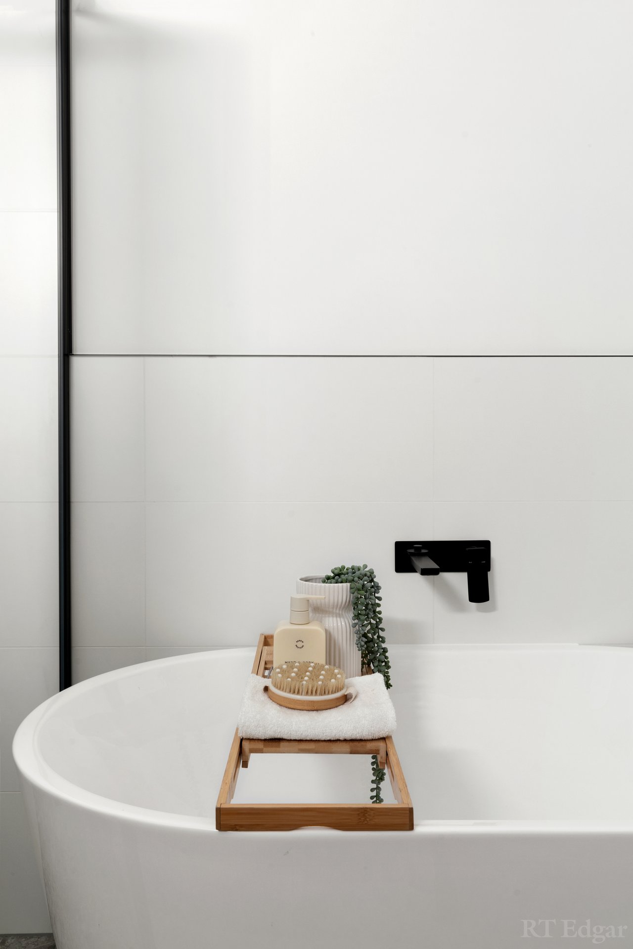 Property Gallery Thumbnail 11