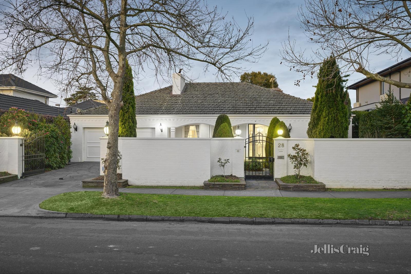 28 Irilbarra Road, Canterbury image 1