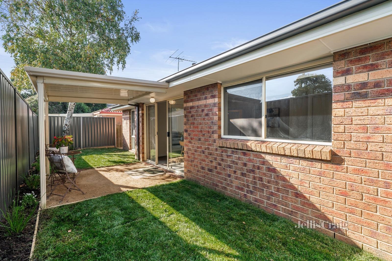 2/8 James Street, Ringwood image 9