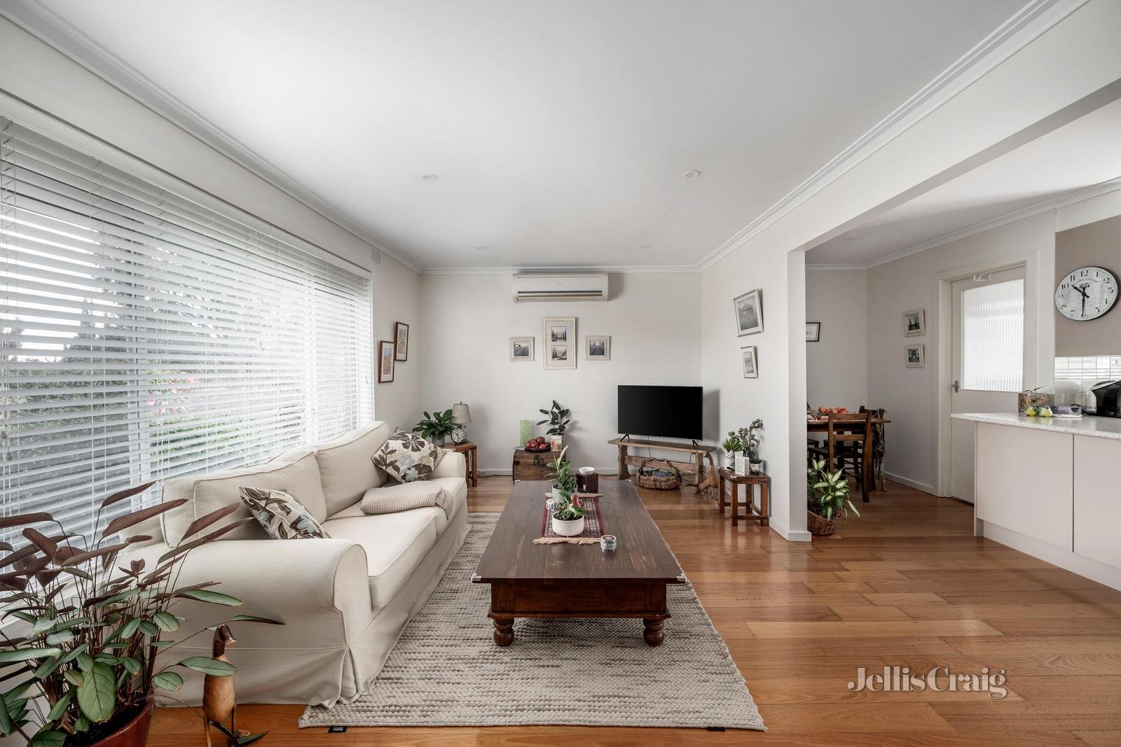 2/8 Jervis Street, Camberwell image 3