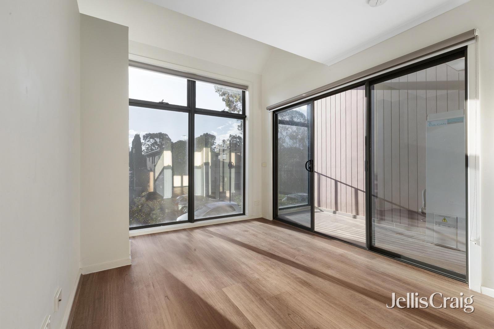 28 Karl Court, Bundoora image 3