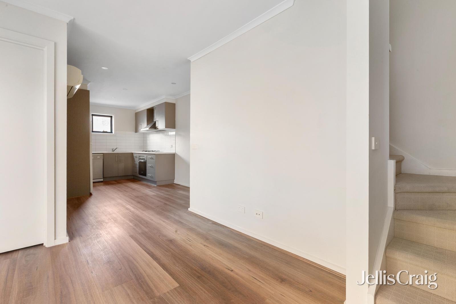 28 Karl Court, Bundoora image 5