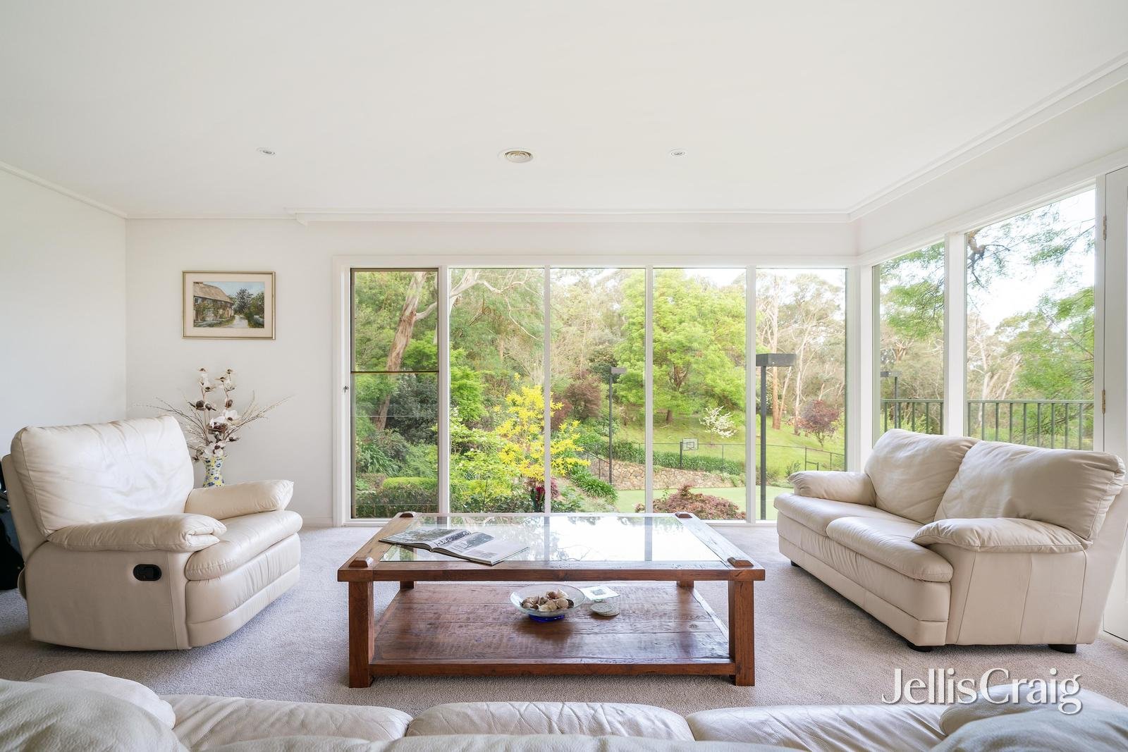 28 Kent Hughes Road, Eltham image 4