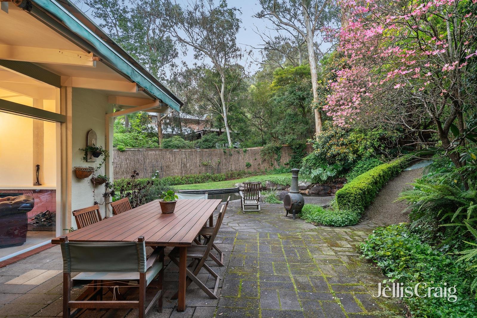 28 Kent Hughes Road, Eltham image 14