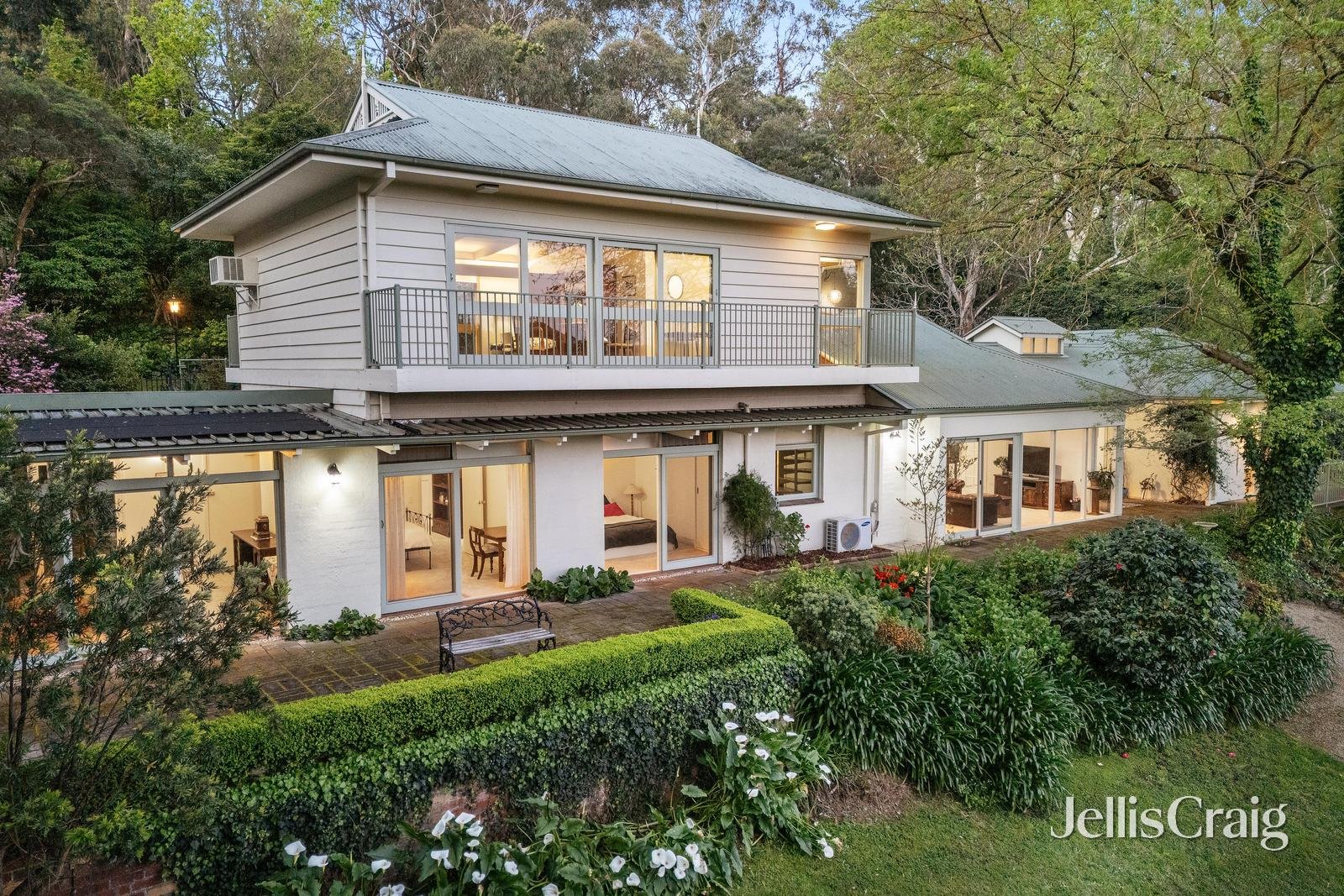 28 Kent Hughes Road, Eltham image 19