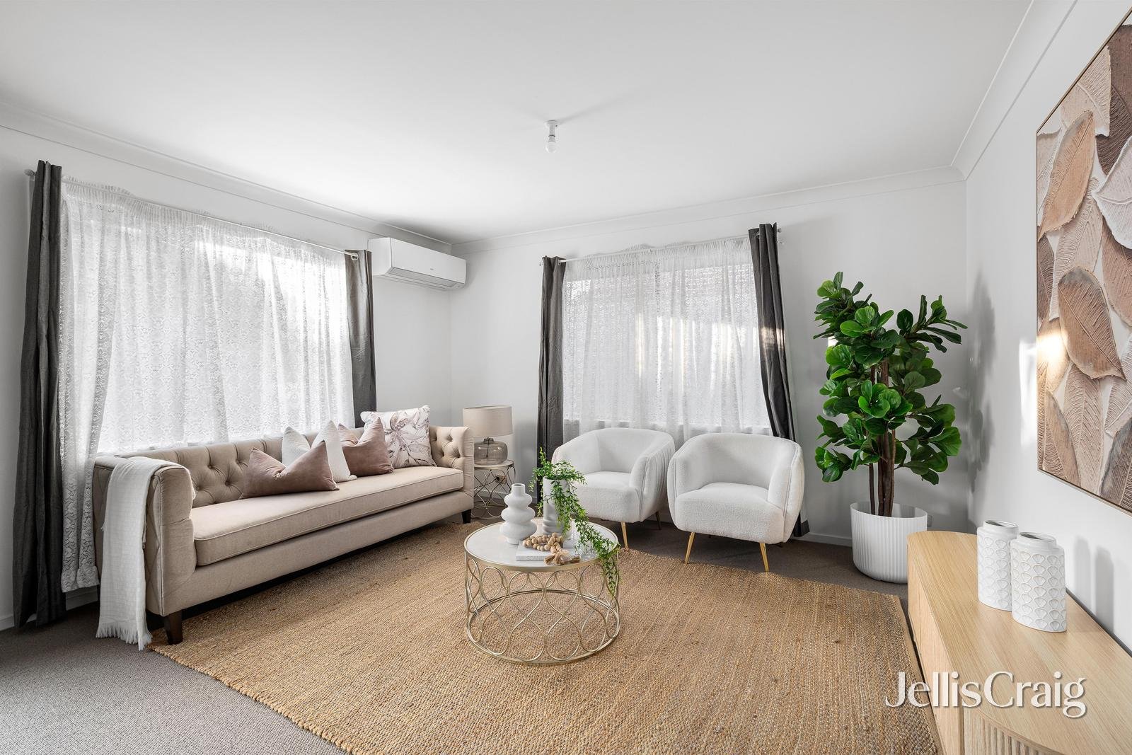 28 Kingfisher Place, South Morang image 2