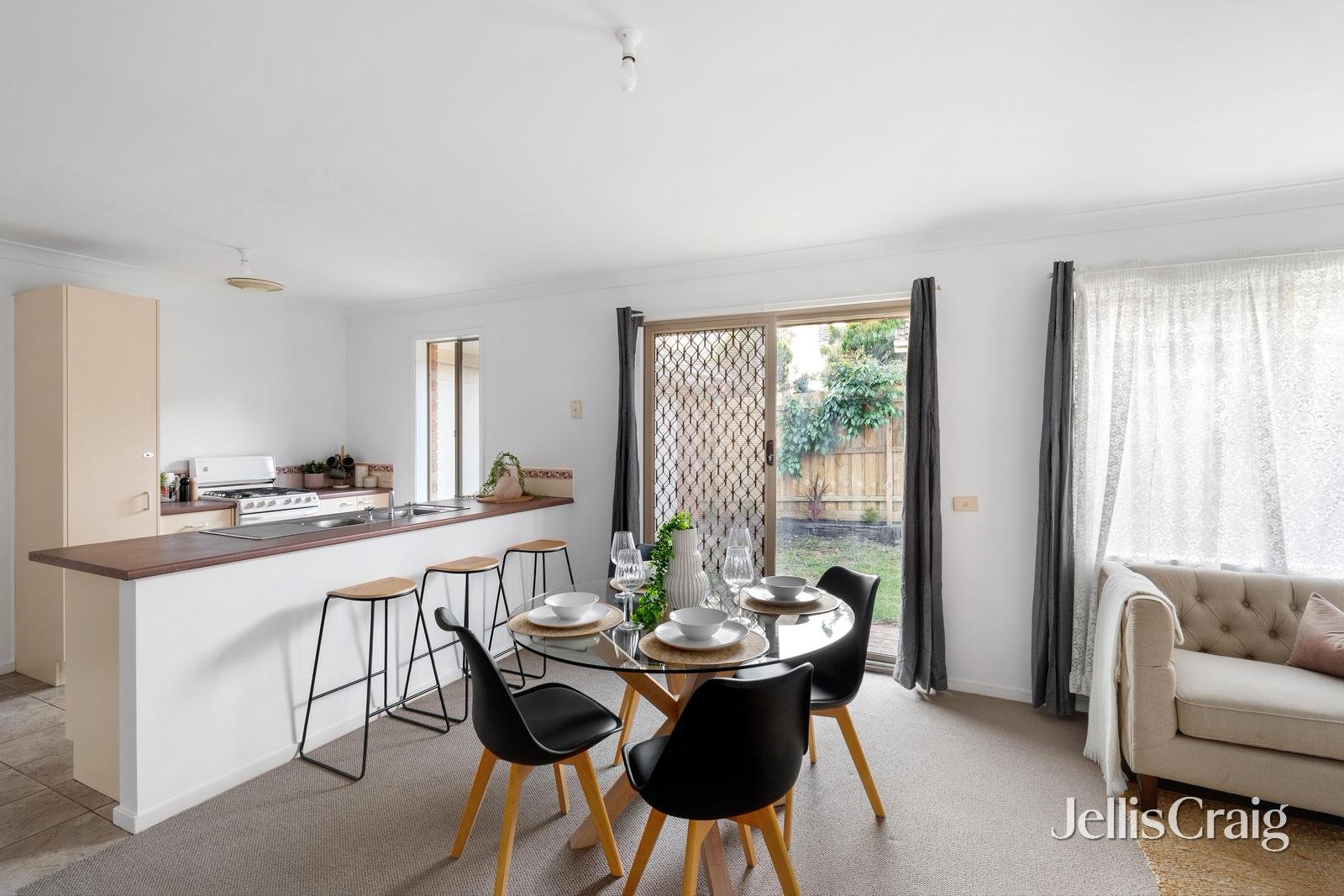 28 Kingfisher Place, South Morang image 4