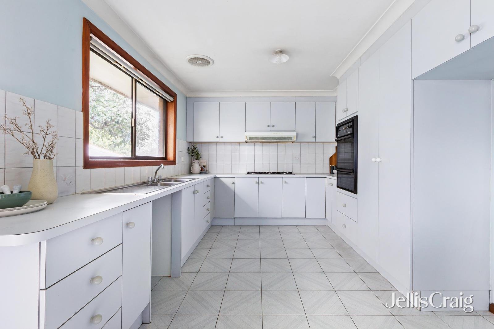 2/8 Lambourn Road, Watsonia image 4