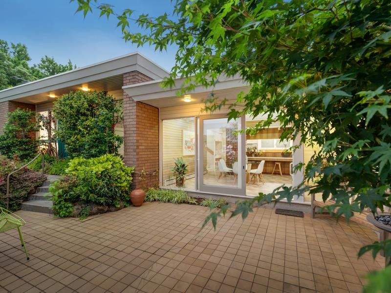 28 Larbert Avenue, Balwyn North image 11