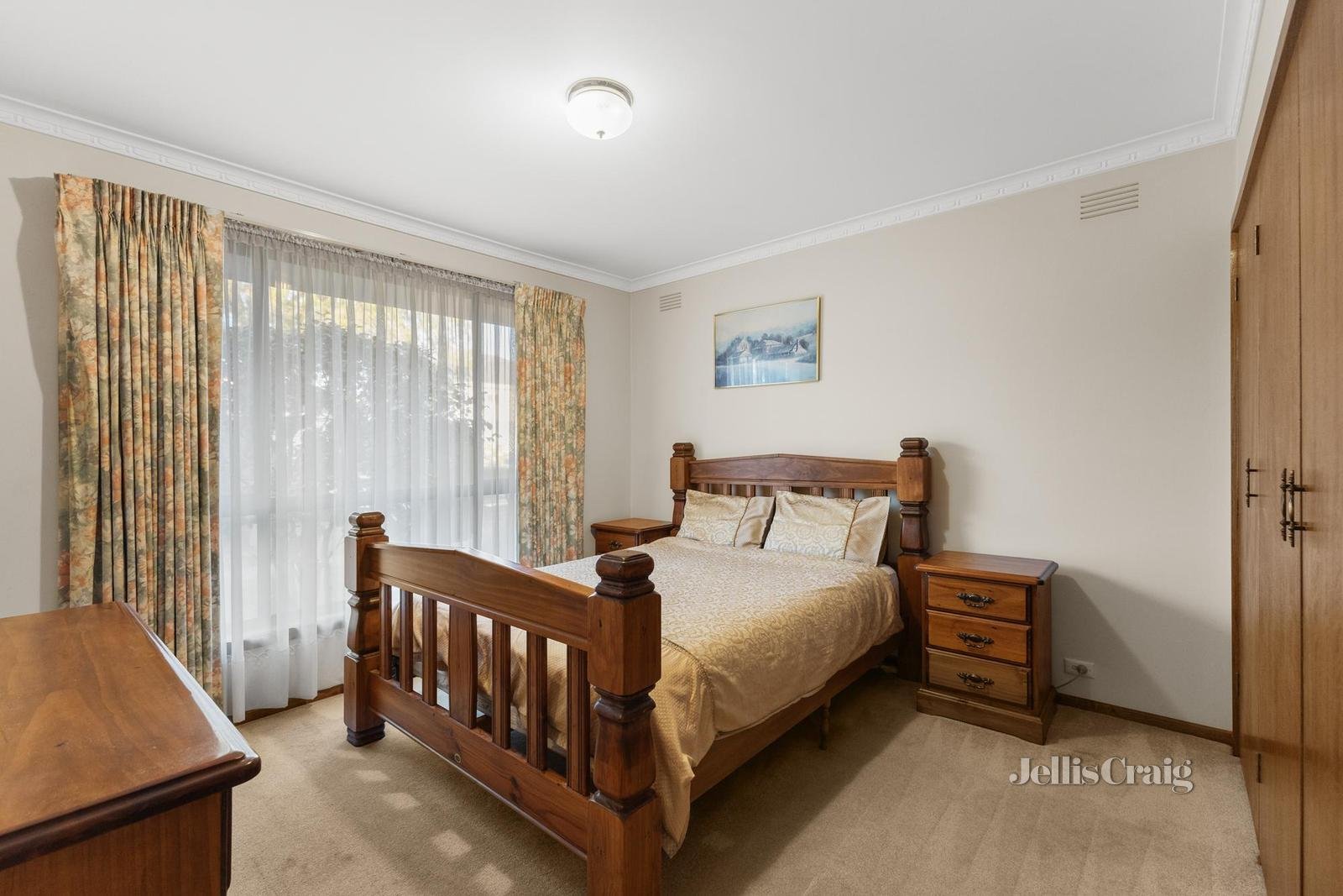 28 Leatherwood Crescent, Wheelers Hill image 9