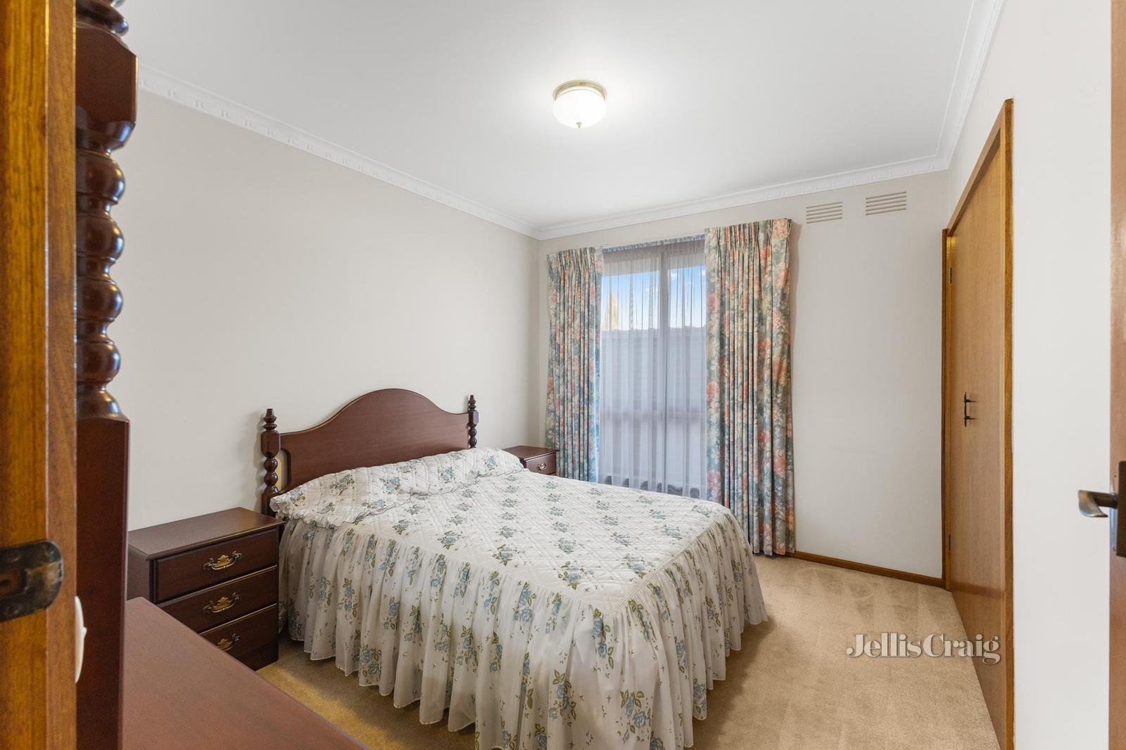 28 Leatherwood Crescent, Wheelers Hill image 10