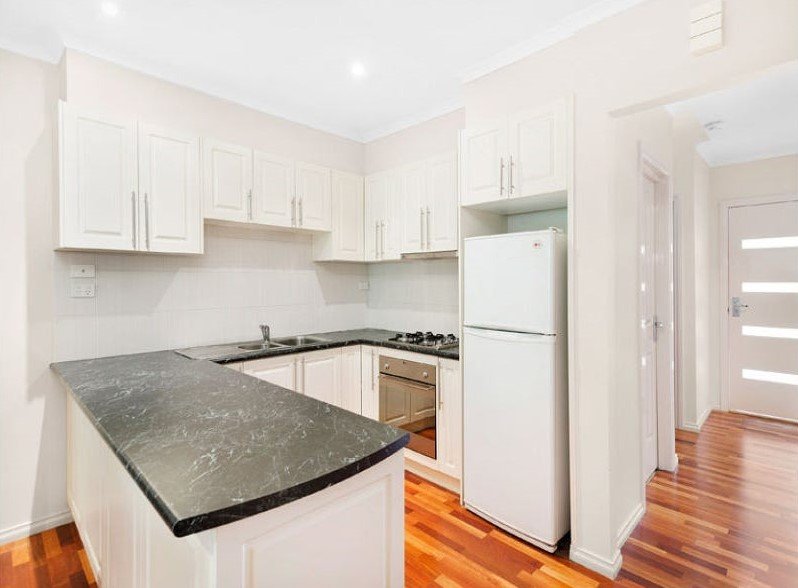 28 Lemon Grove, Nunawading image 2