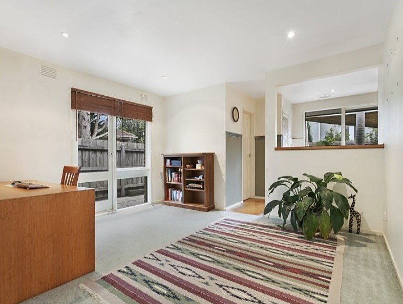 28 Lennox Avenue, Glen Waverley image 4