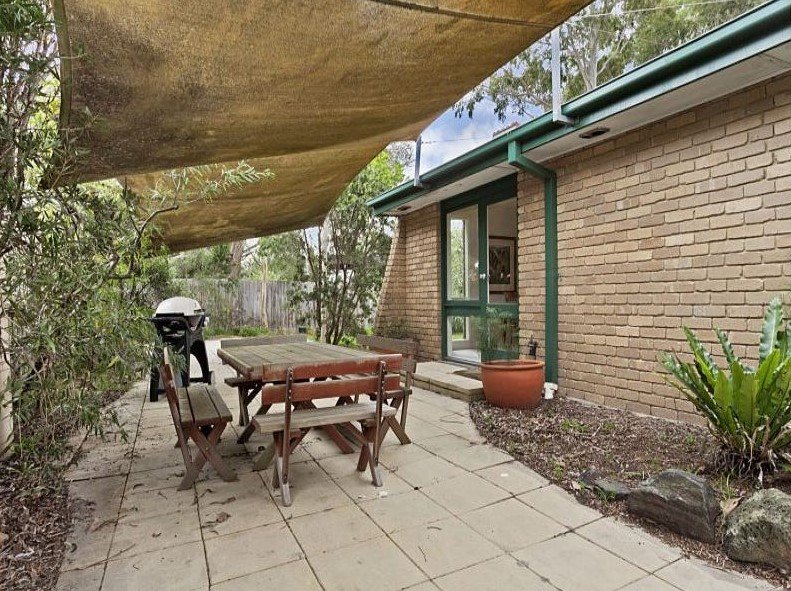 28 Lennox Avenue, Glen Waverley image 8