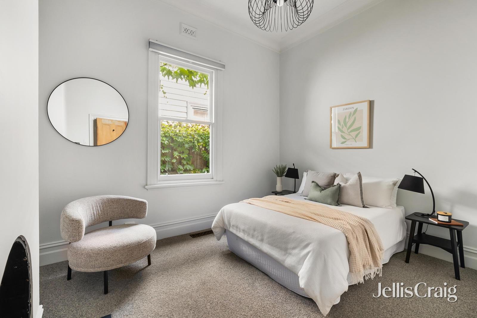 28 Loyola Grove, Richmond image 5