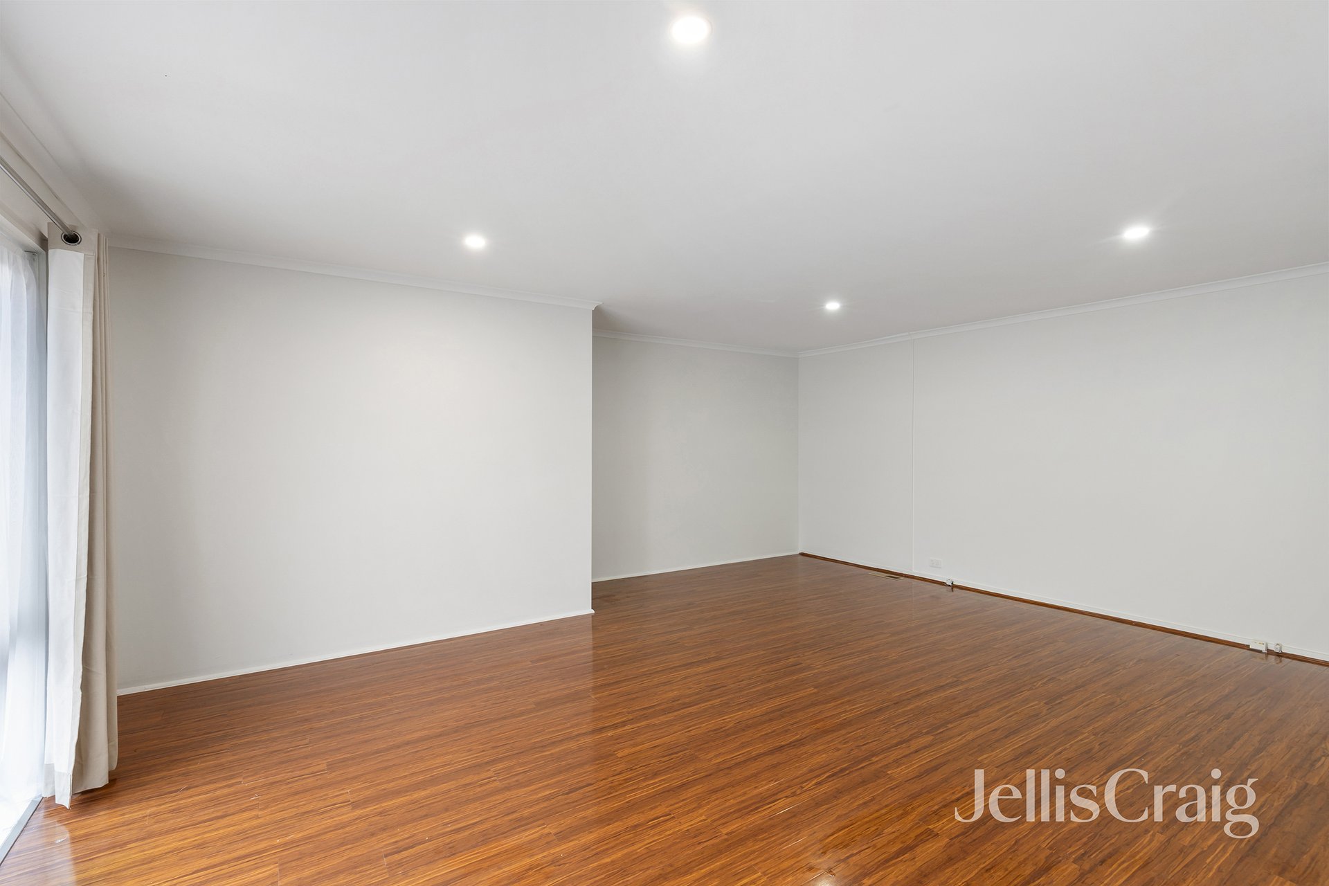 2/8 Manton Street, Heidelberg image 6