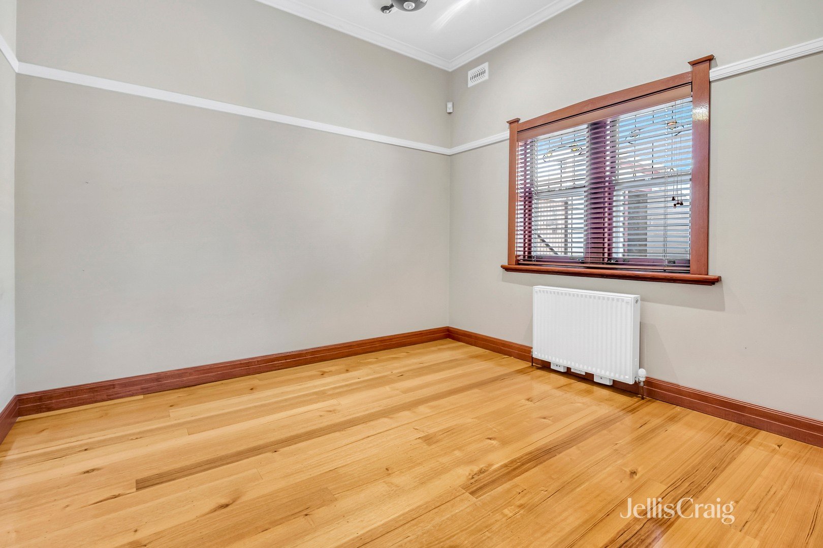 28 Melville Road, Pascoe Vale South image 9