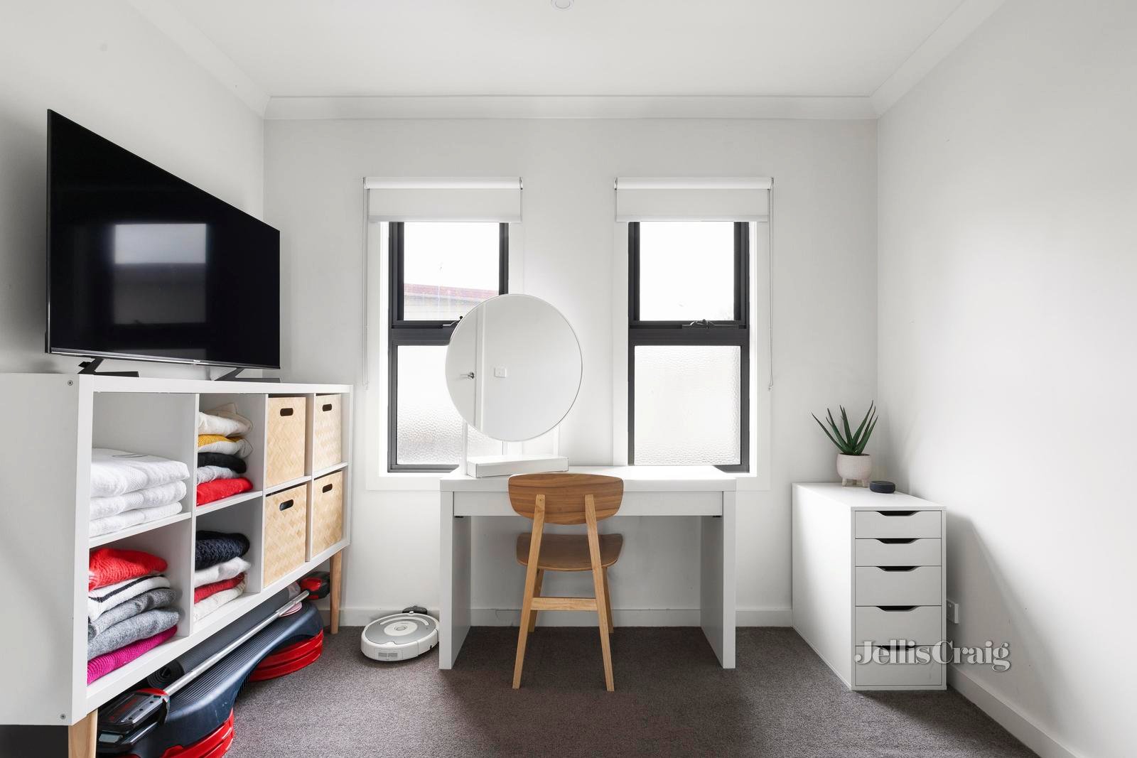 2/8 Miranda Road, Reservoir image 7