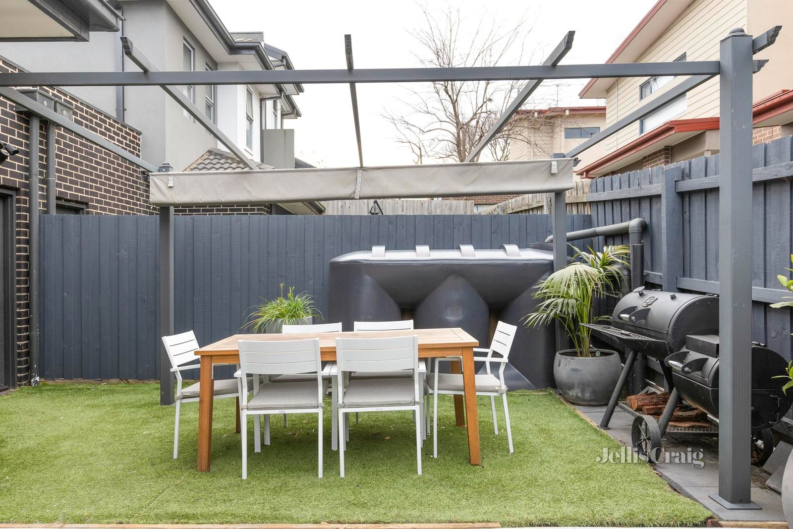 2/8 Miranda Road, Reservoir image 10